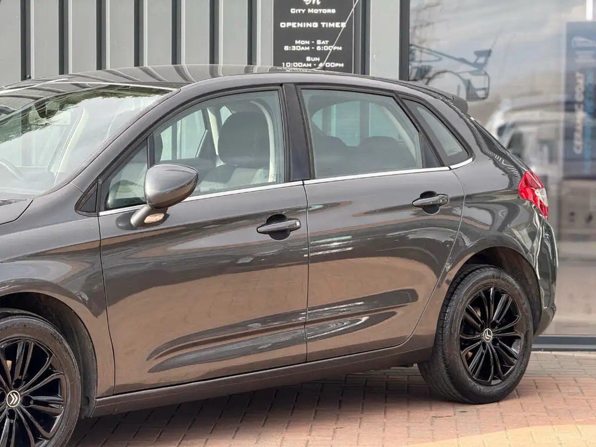 2015-citroen-c4-16td-vtr-big-13