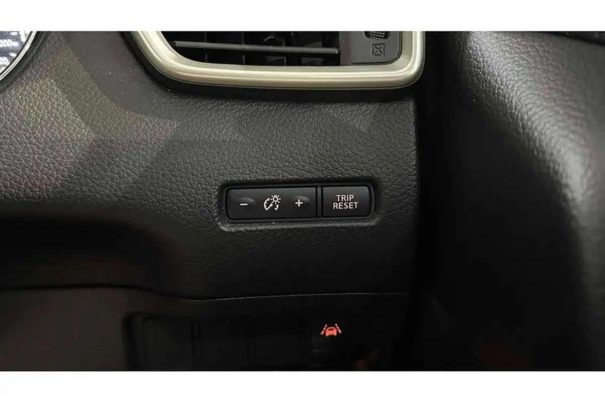 2016-nissan-qashqai-12-dig-t-tekna-xtronic-cvt-big-36
