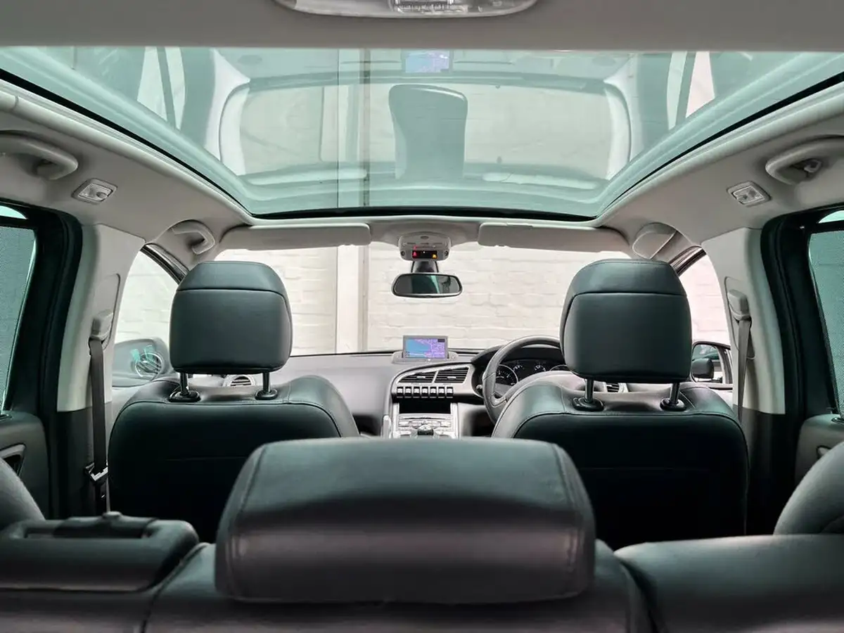 2012-peugeot-3008-crossover-16td-sportium-big-33