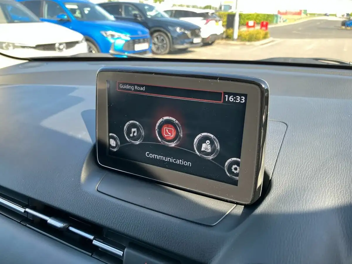 2021-mazda-mazda2-15-skyactiv-g-gt-sport-big-10