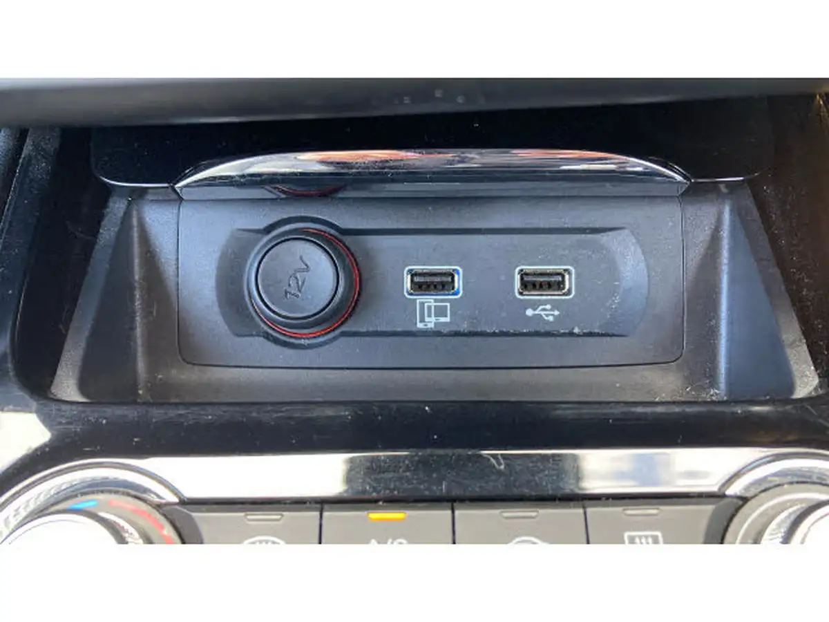 2022-mg-mg5-e-exclusive-ev-long-range-big-30
