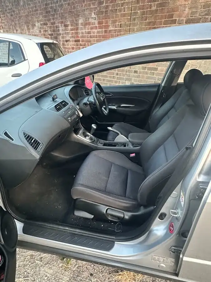 2009-honda-civic-18-se-138bhp-big-6