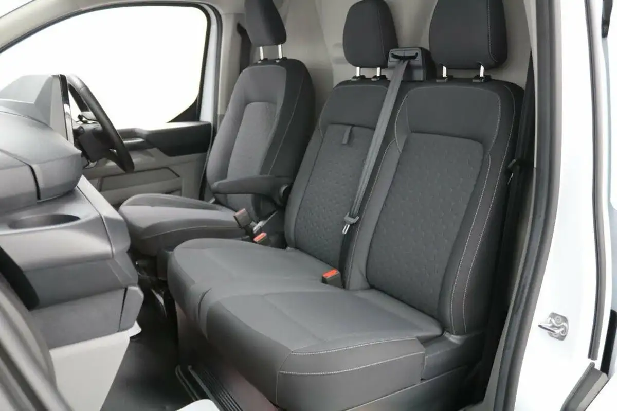 2024-ford-transit-custom-20tdci-320-l2h1-limited-136pseu6e-panel-van-1996cc-auto-big-20