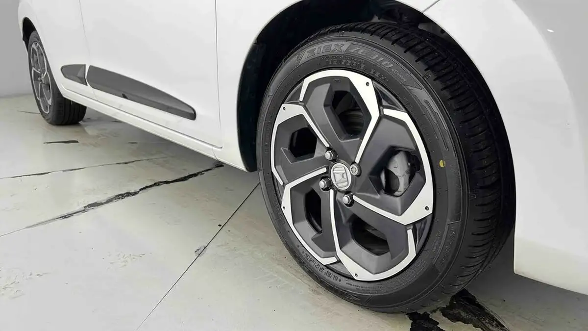 2021-honda-jazz-15-i-mmd-ex-107ps-big-24
