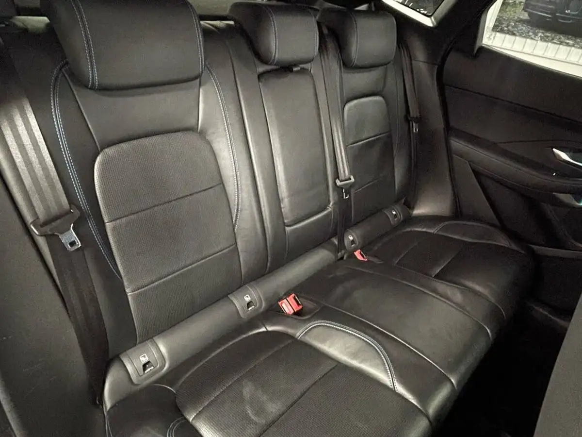 2019-jaguar-e-pace-20-i4d-r-dynamic-s-150ps-big-25