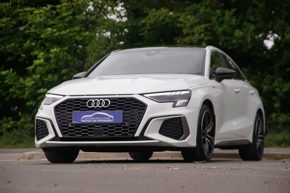 2021-audi-a3-10-30-tfsi-s-line-saloon-4d-big-5
