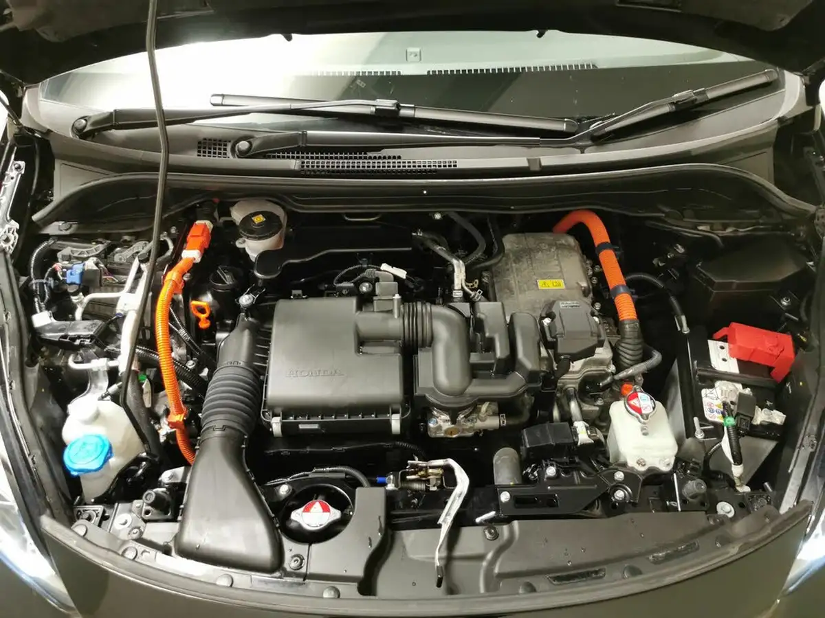 2023-honda-jazz-15-i-mmd-se-big-37