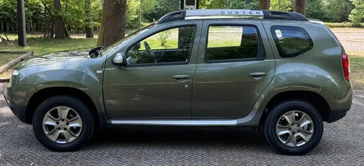 2015-dacia-duster-15d-laureate-107bhp-big-8