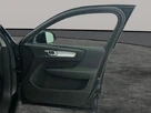 2022-volvo-xc40-15-t3-momentum-small-18
