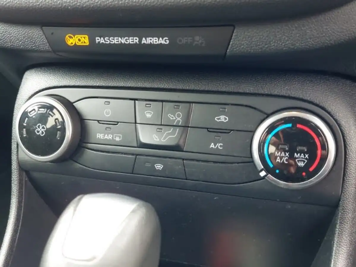 2023-ford-fiesta-10t-active-125ps-hybrid-mhev-powershift-big-10