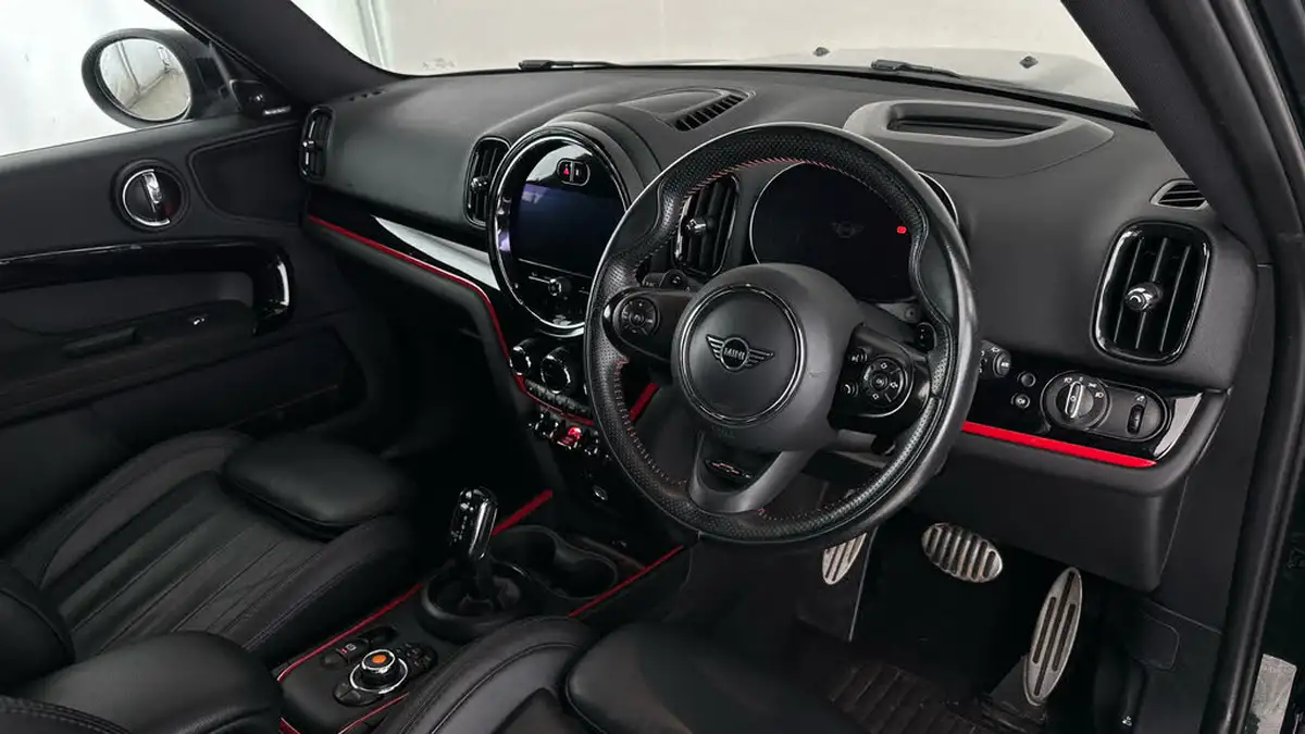 2021-mini-countryman-20-john-cooper-works-big-11