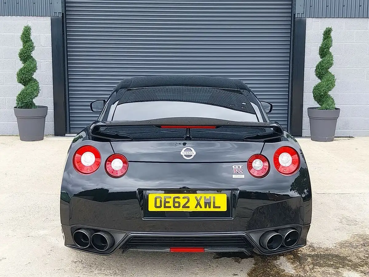 2012-nissan-gt-r-38-550ps-track-pack-auto-big-1