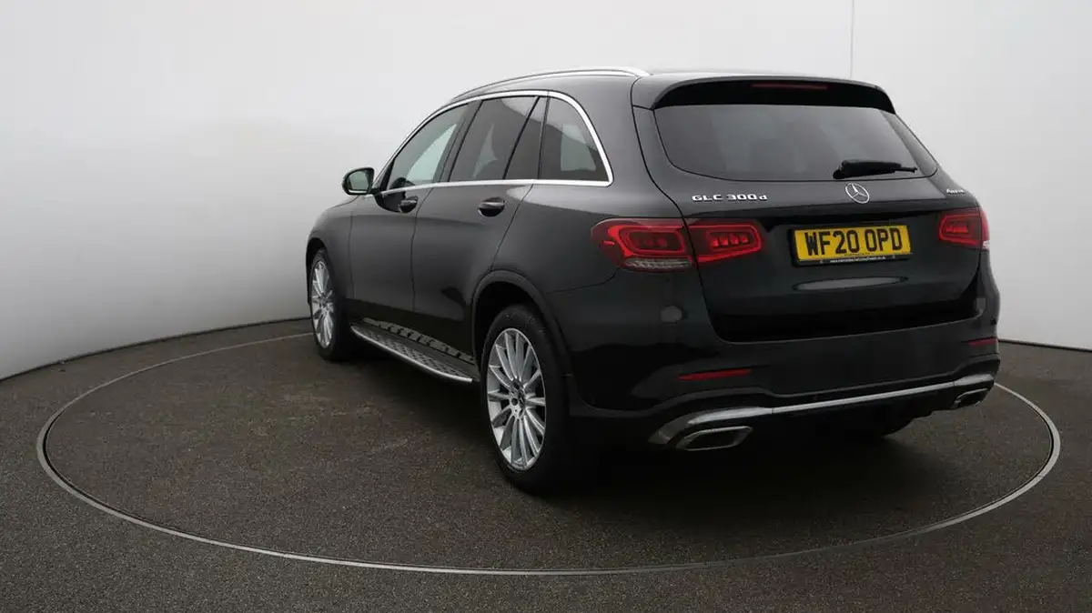 2020-mercedes-benz-glc-class-20d-glc300d-amg-line-premium-station-wagon-5d-big-61