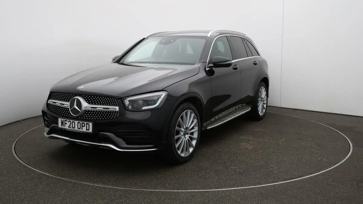 2020-mercedes-benz-glc-class-20d-glc300d-amg-line-premium-station-wagon-5d-big-37