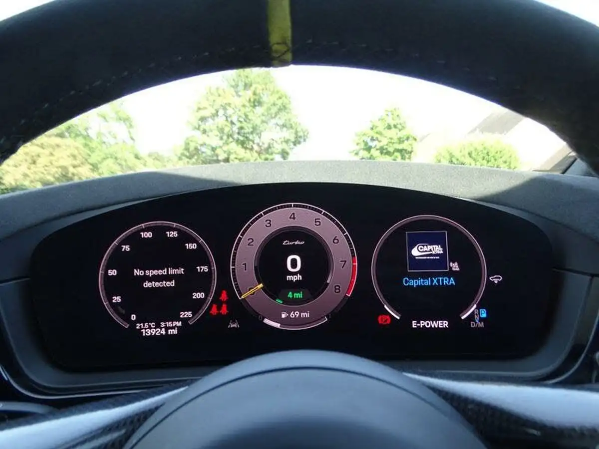 2024-porsche-cayenne-40-v8-turbo-e-hybrid-gt-package-coupe-big-26