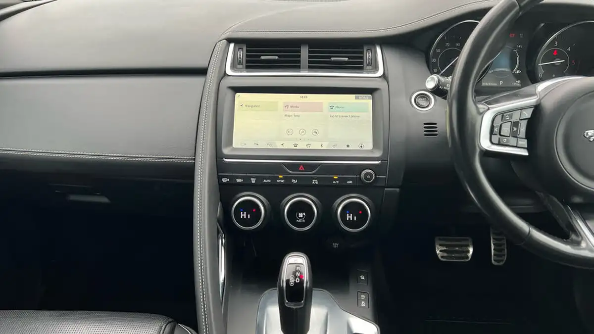2019-jaguar-e-pace-20-i4d-r-dynamic-se-180ps-awd-auto-big-23