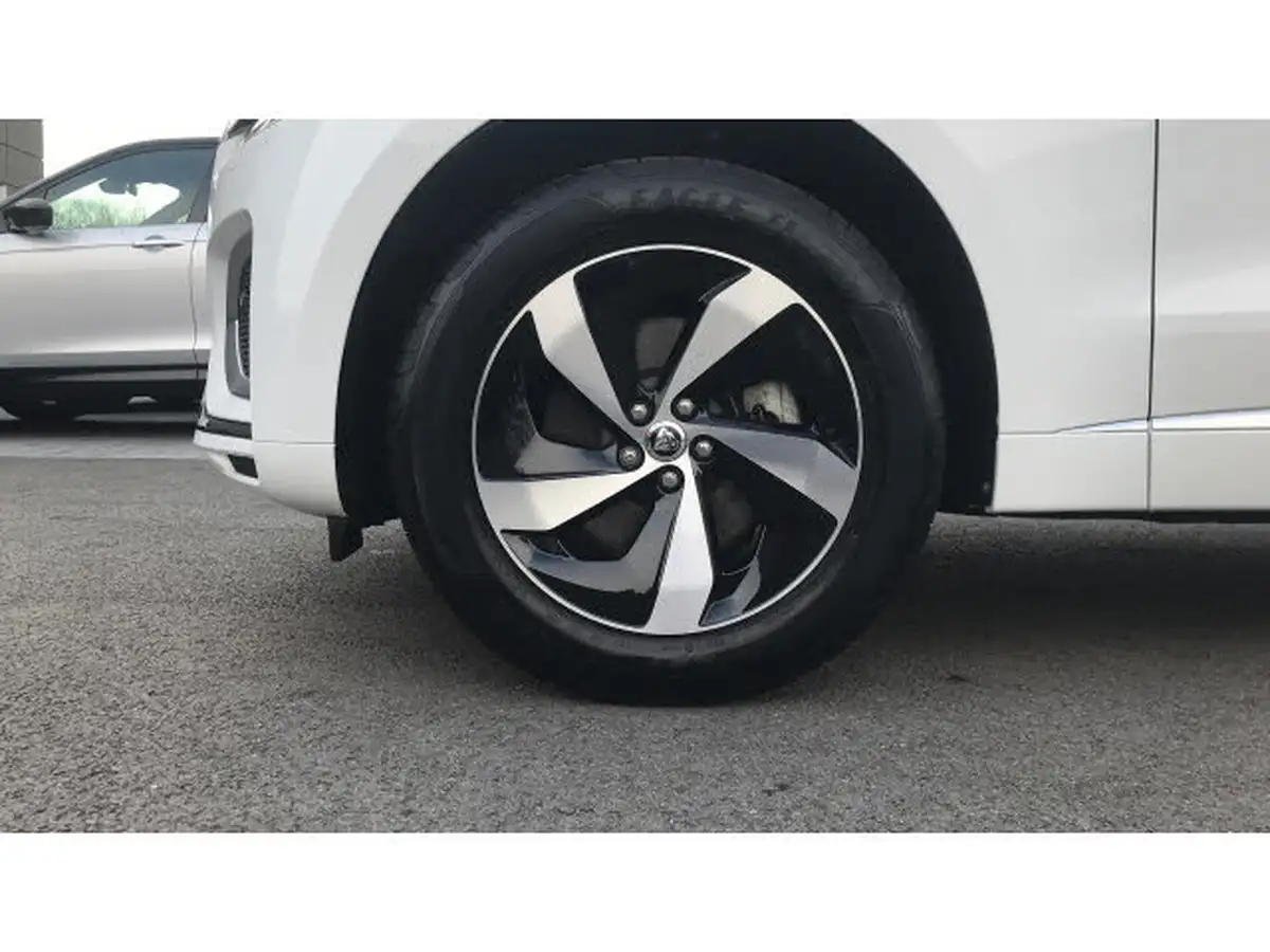 2024-jaguar-f-pace-20-d200-r-dynamic-s-big-32