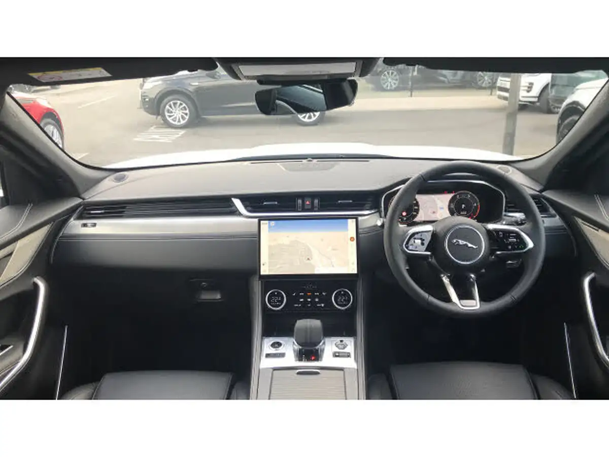 2024-jaguar-f-pace-20-d200-r-dynamic-s-big-8