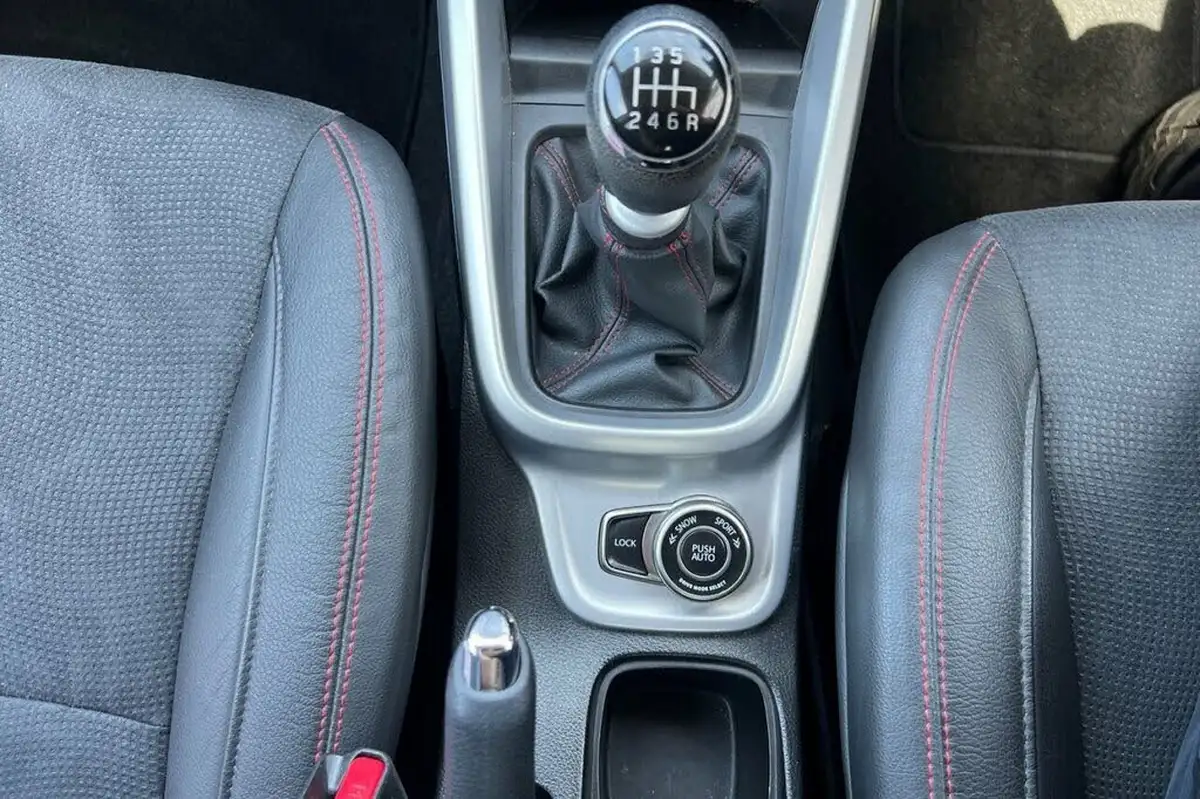 2016-suzuki-vitara-14-boosterjet-s-big-37