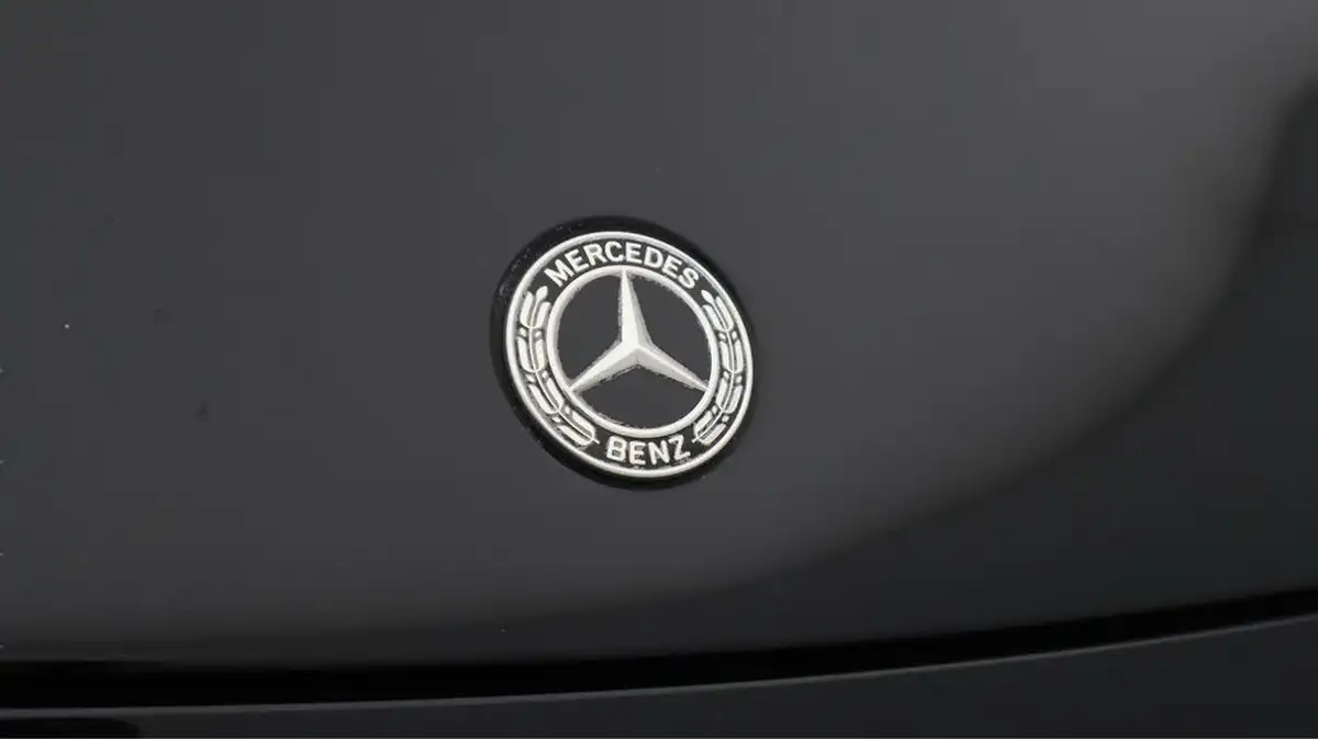 2022-mercedes-benz-gla-class-13-gla-180-amg-line-premium-plus-big-22