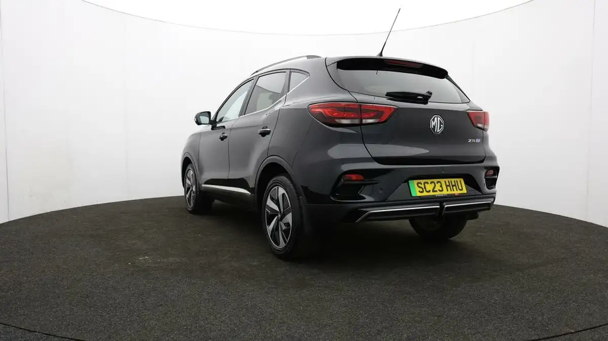 2023-mg-zs-suv-e-trophy-connect-ev-156ps-long-range-big-72