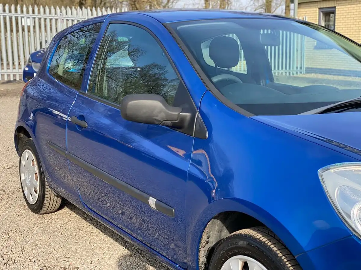 2008-renault-clio-12-extreme-16v-75bhp-3d-big-23