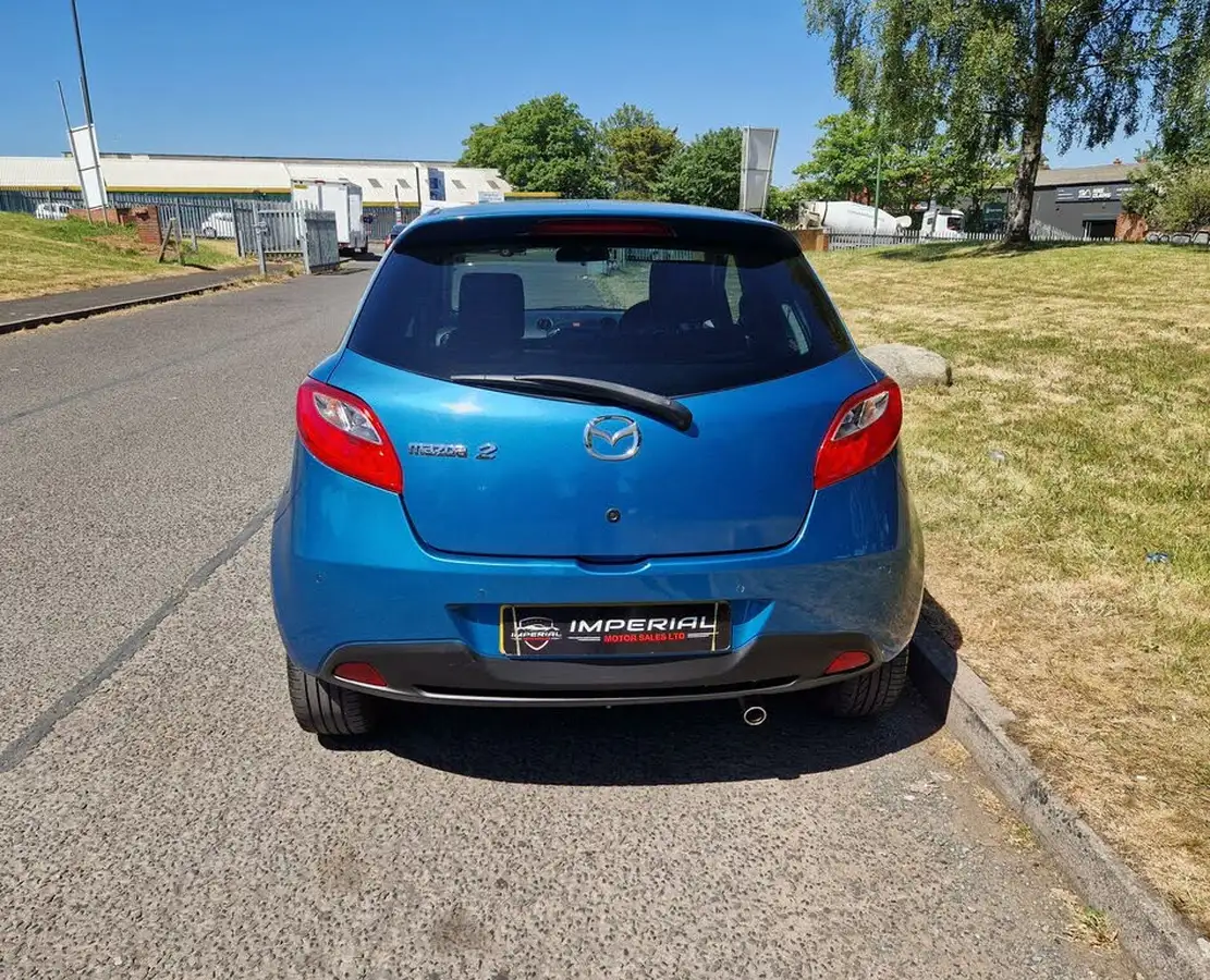 2014-mazda-mazda2-13-sport-venture-big-20