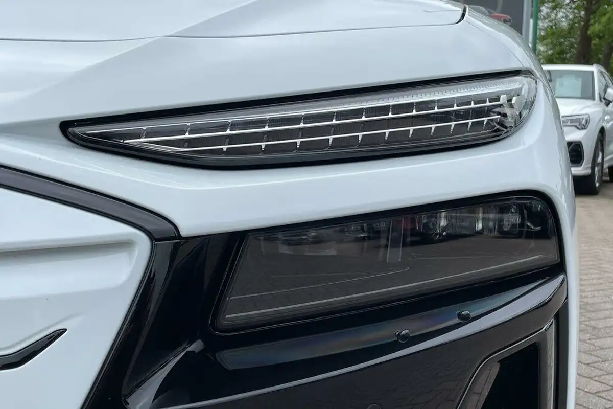 2025-audi-a6-e-tron-e-launch-edition-big-48