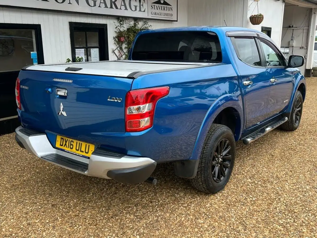 2016-mitsubishi-l200-24di-d-warrior-auto-big-6