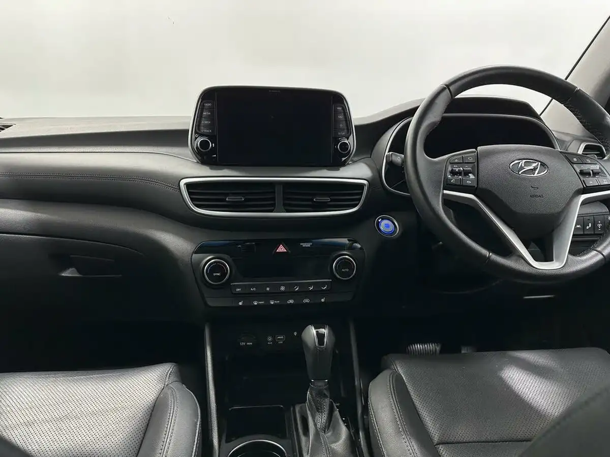 2019-hyundai-tucson-16crdi-premium-136ps-dct-big-18