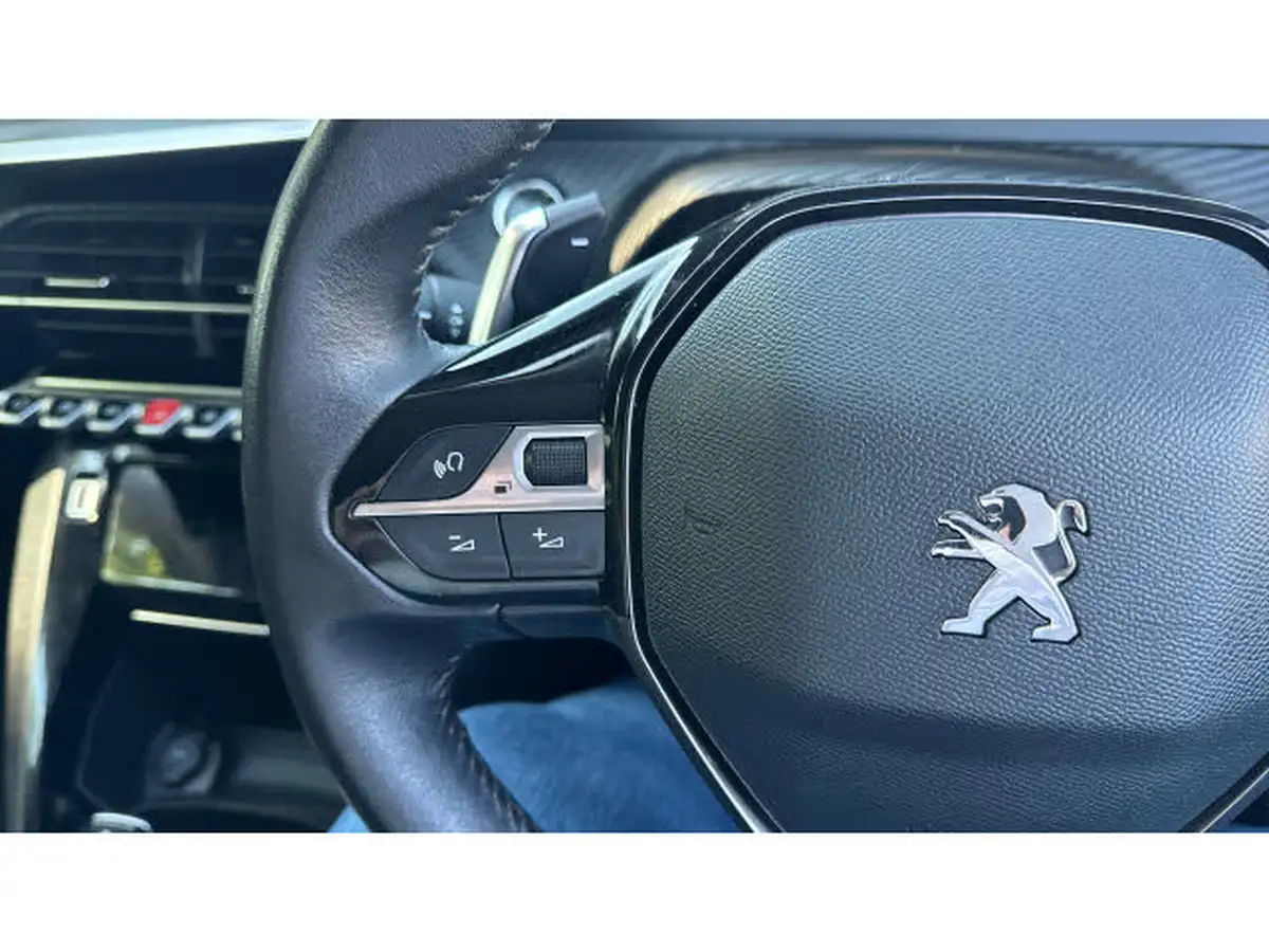 2021-peugeot-2008-suv-12-puretech-allure-130bhp-eat8-big-26