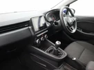 2022-renault-clio-10-tce-iconic-edition-small-10