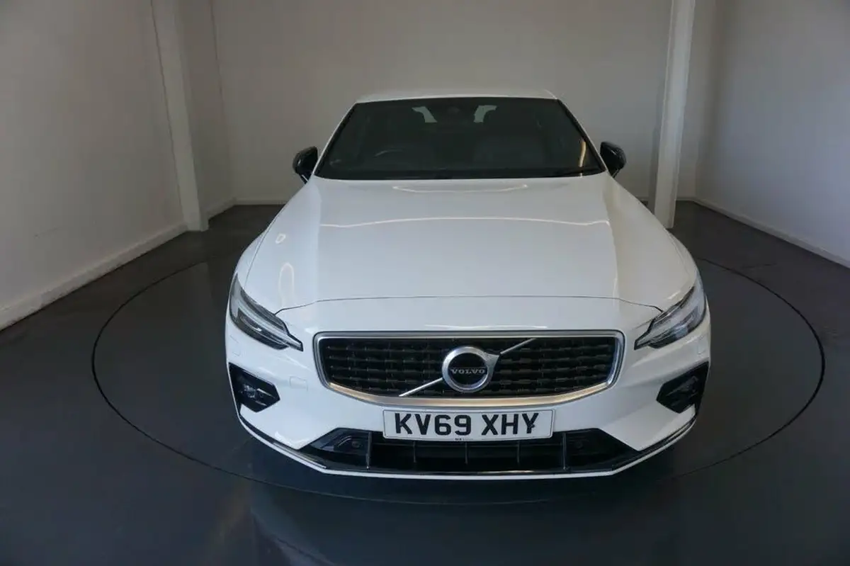 2019-volvo-s60-20-t5-r-design-plus-big-13