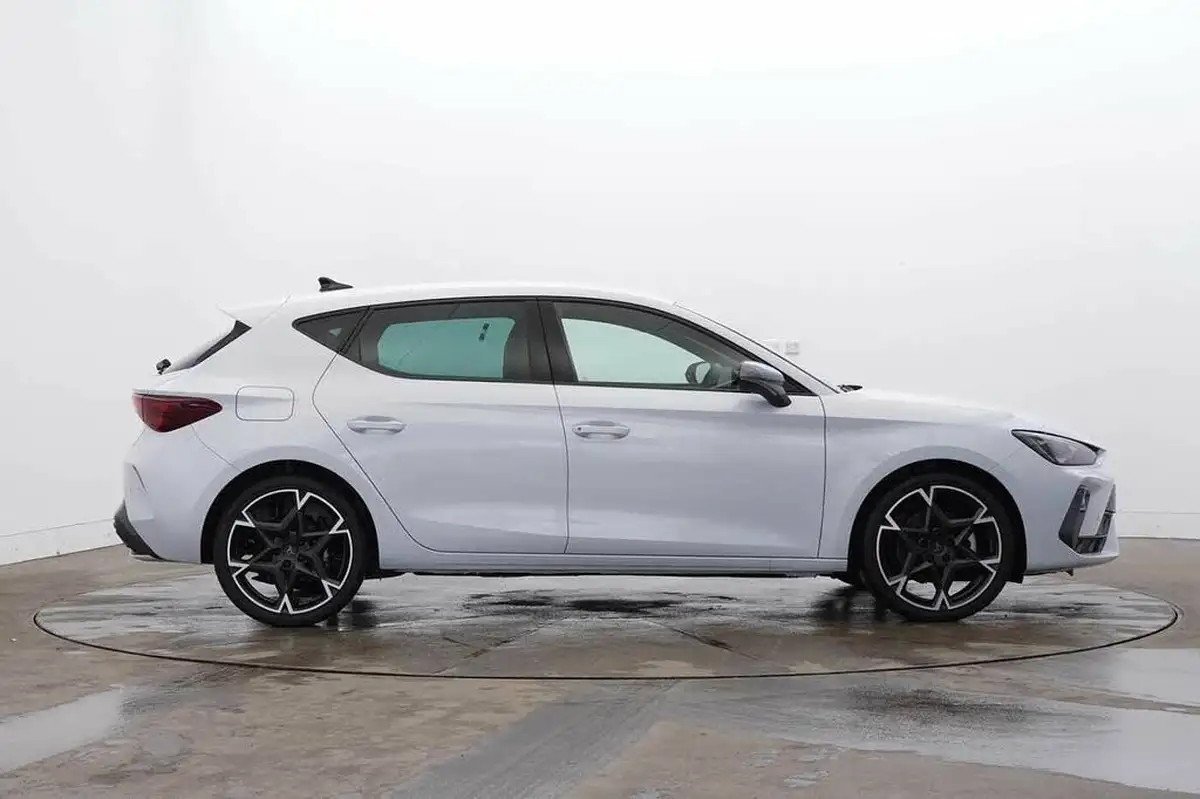 2024-cupra-leon-nf-15-tsi-v2-hatchback-big-3