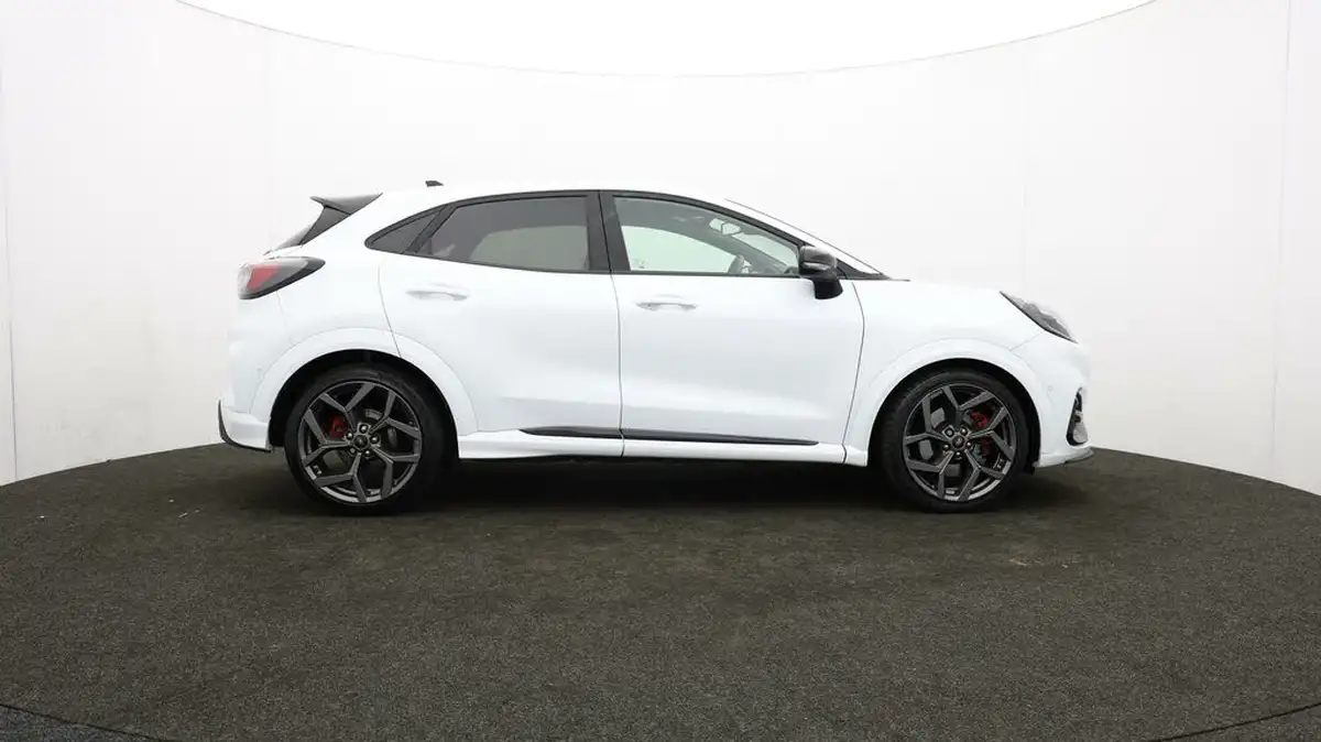 2022-ford-puma-suv-15-st-big-39