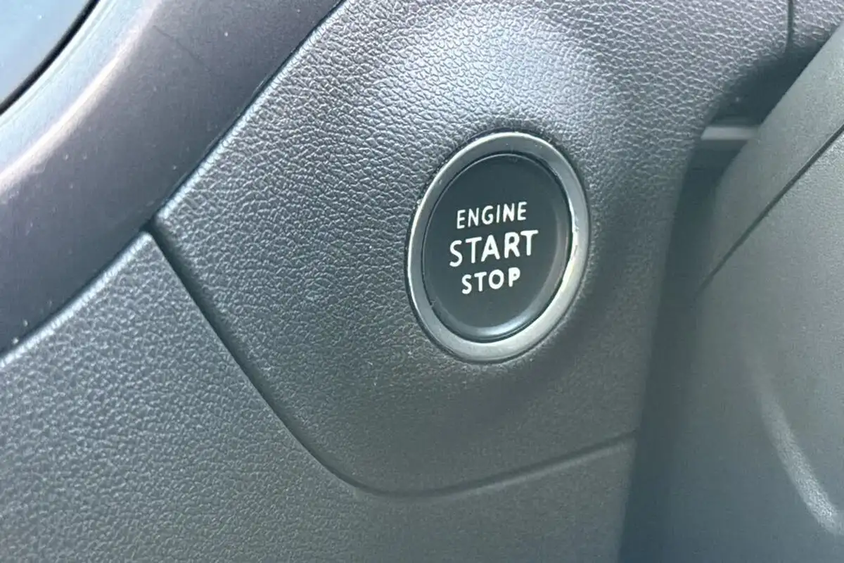 2022-vauxhall-crossland-12-ultimate-130ps-auto-big-30