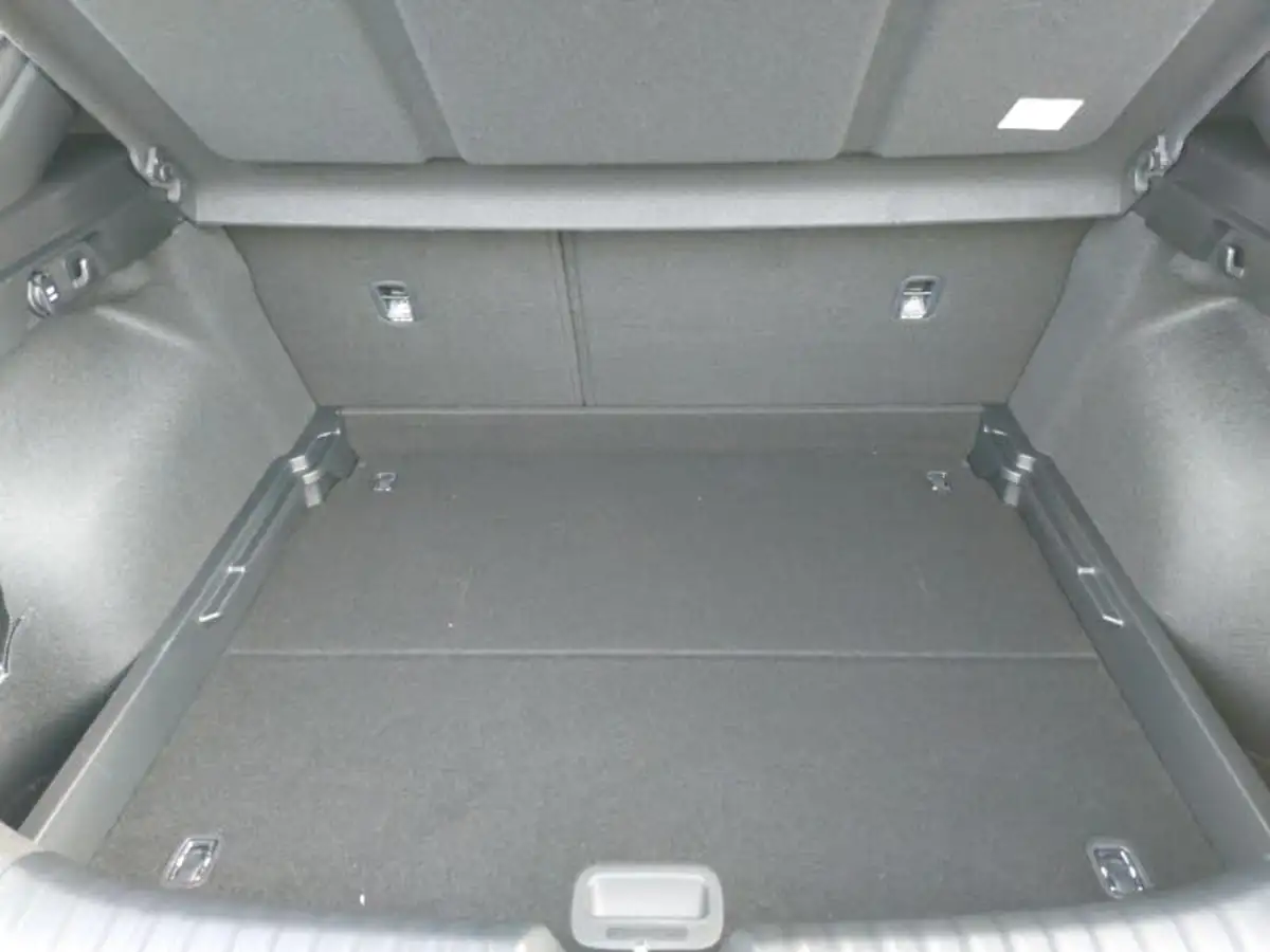 2024-kia-xceed-15-t-gdi-3-big-7