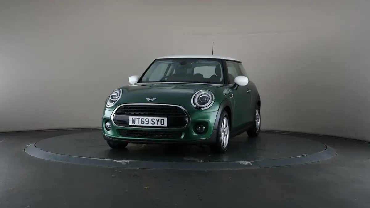 2019-mini-cooper-15-cooper-classic-hatchback-3d-big-38