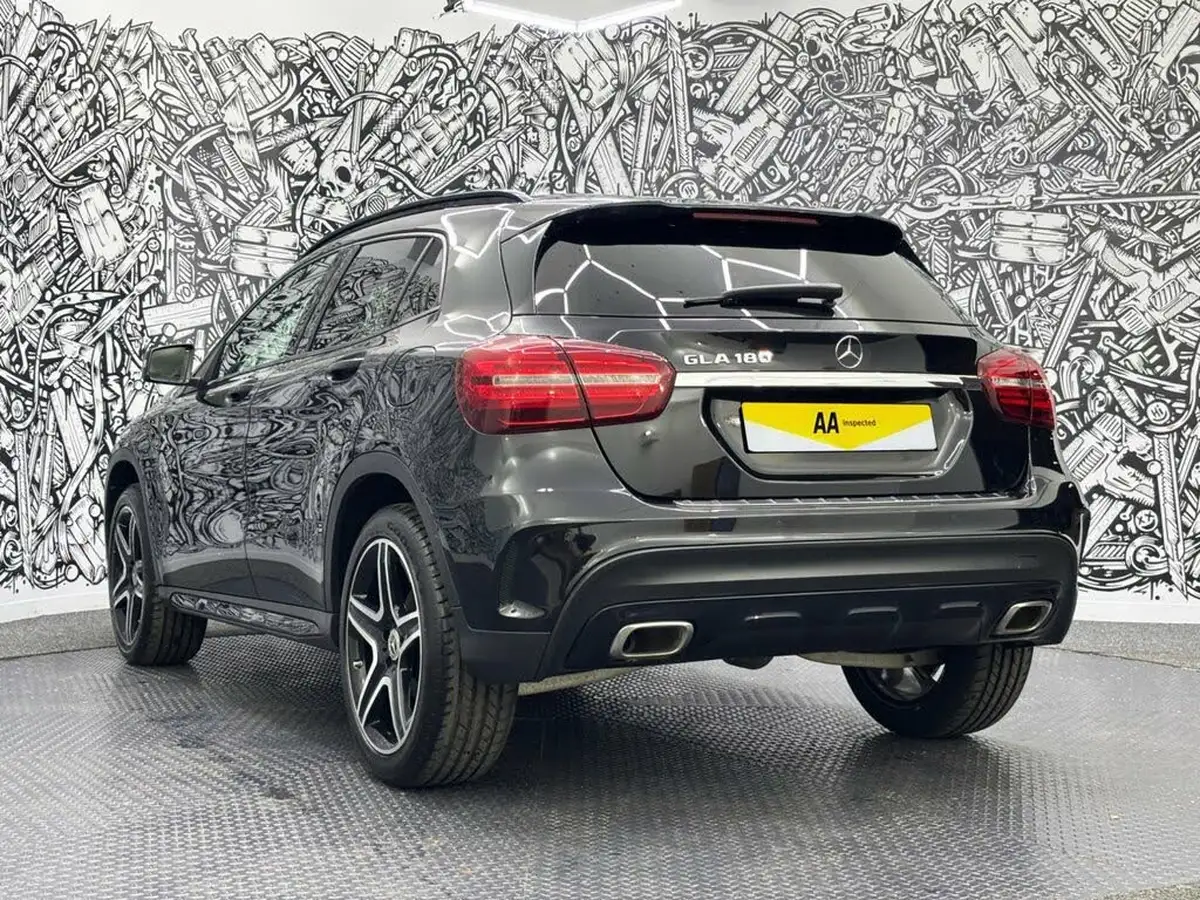 2020-mercedes-benz-gla-class-16-gla-180-amg-line-edition-7g-dct-big-8