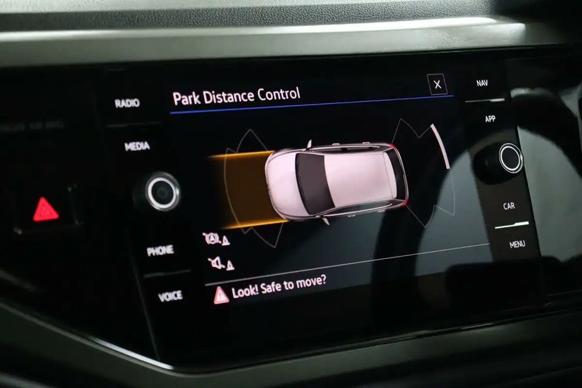 2021-volkswagen-polo-10-match-big-33
