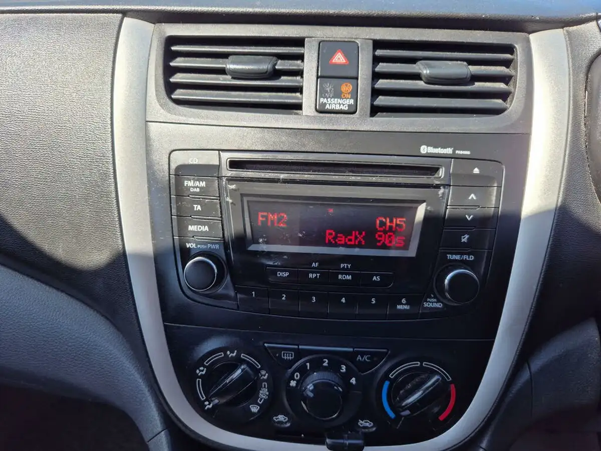 2016-suzuki-celerio-10-sz3-big-18