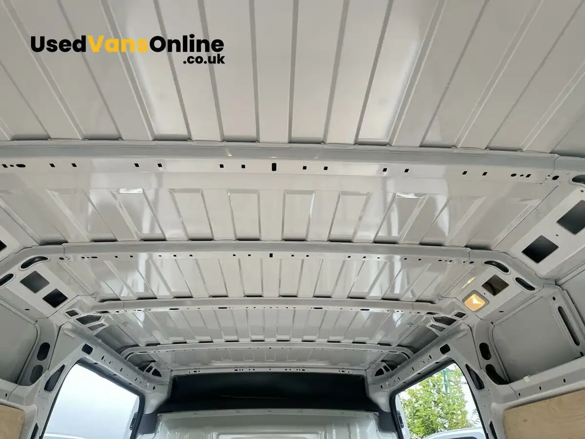 2024-citroen-relay-22bluehdi-35-l3h2-enterprise-edition-panel-big-33