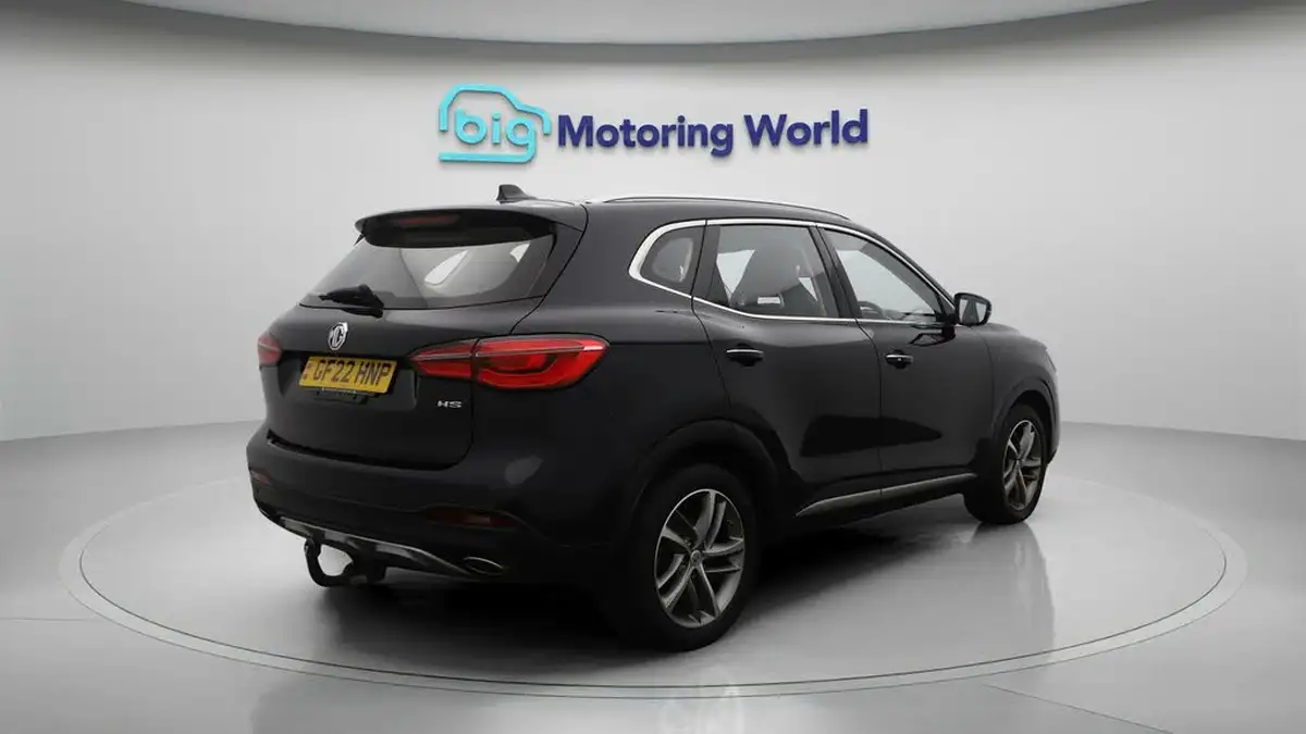 2022-mg-hs-15t-gdi-exclusive-162ps-dct-big-7