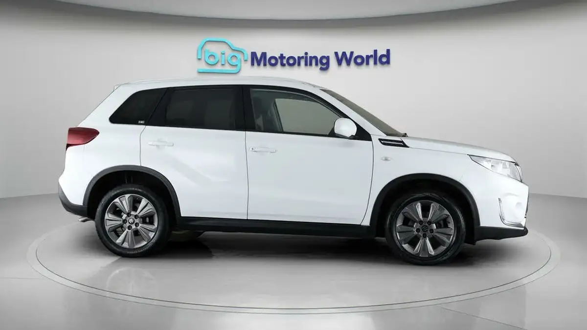 2020-suzuki-vitara-14-boosterjet-sz-t-140ps-auto-big-8