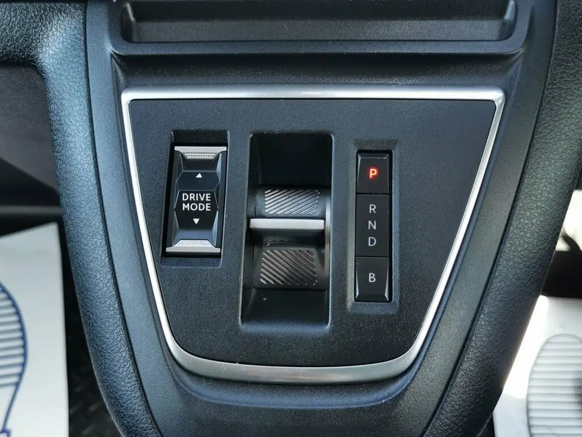 2023-vauxhall-vivaro-e-3100-75kwh-l1h1-prime-panel-van-big-11