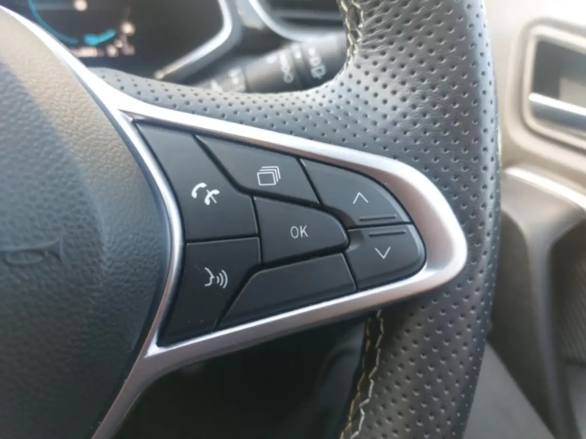 2024-renault-captur-16-e-tech-engineered-145ps-full-big-13