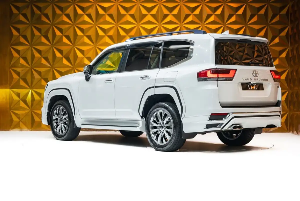 2024-toyota-land-cruiser-big-5