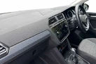 2021-volkswagen-tiguan-15-tsi-life-150ps-dsg-small-1
