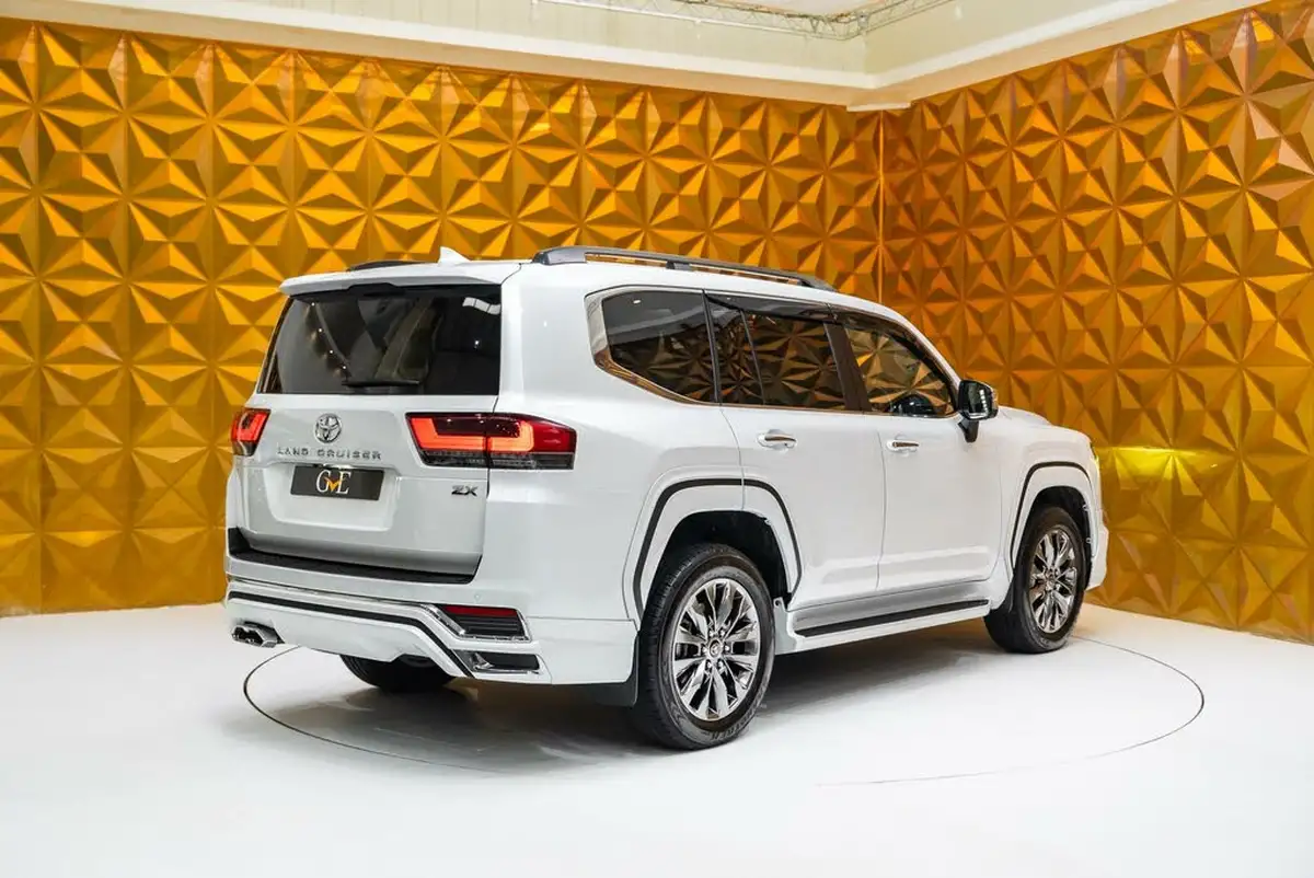 2024-toyota-land-cruiser-big-33