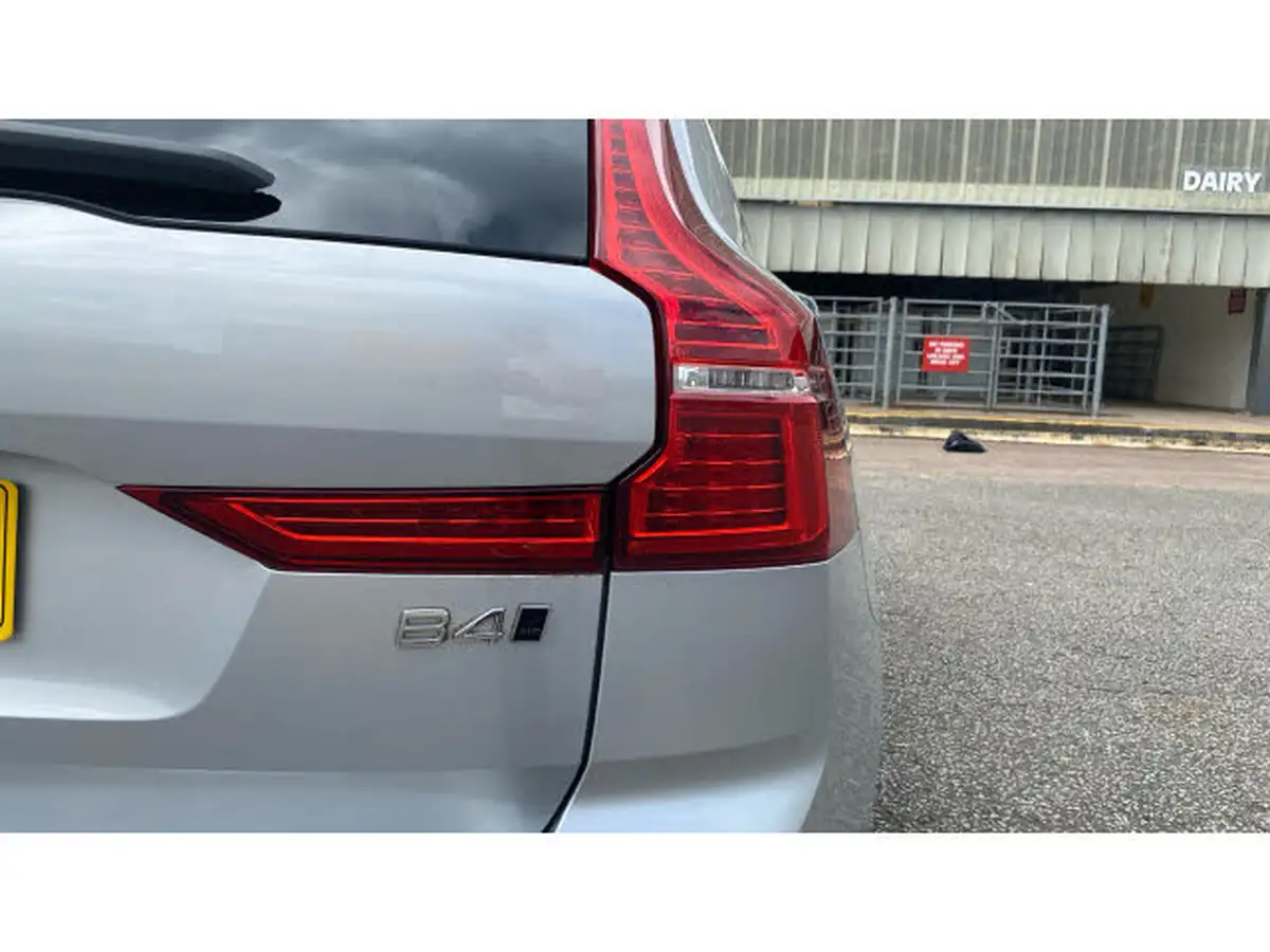 2021-volvo-xc60-20td-b4-inscription-pro-awd-big-44